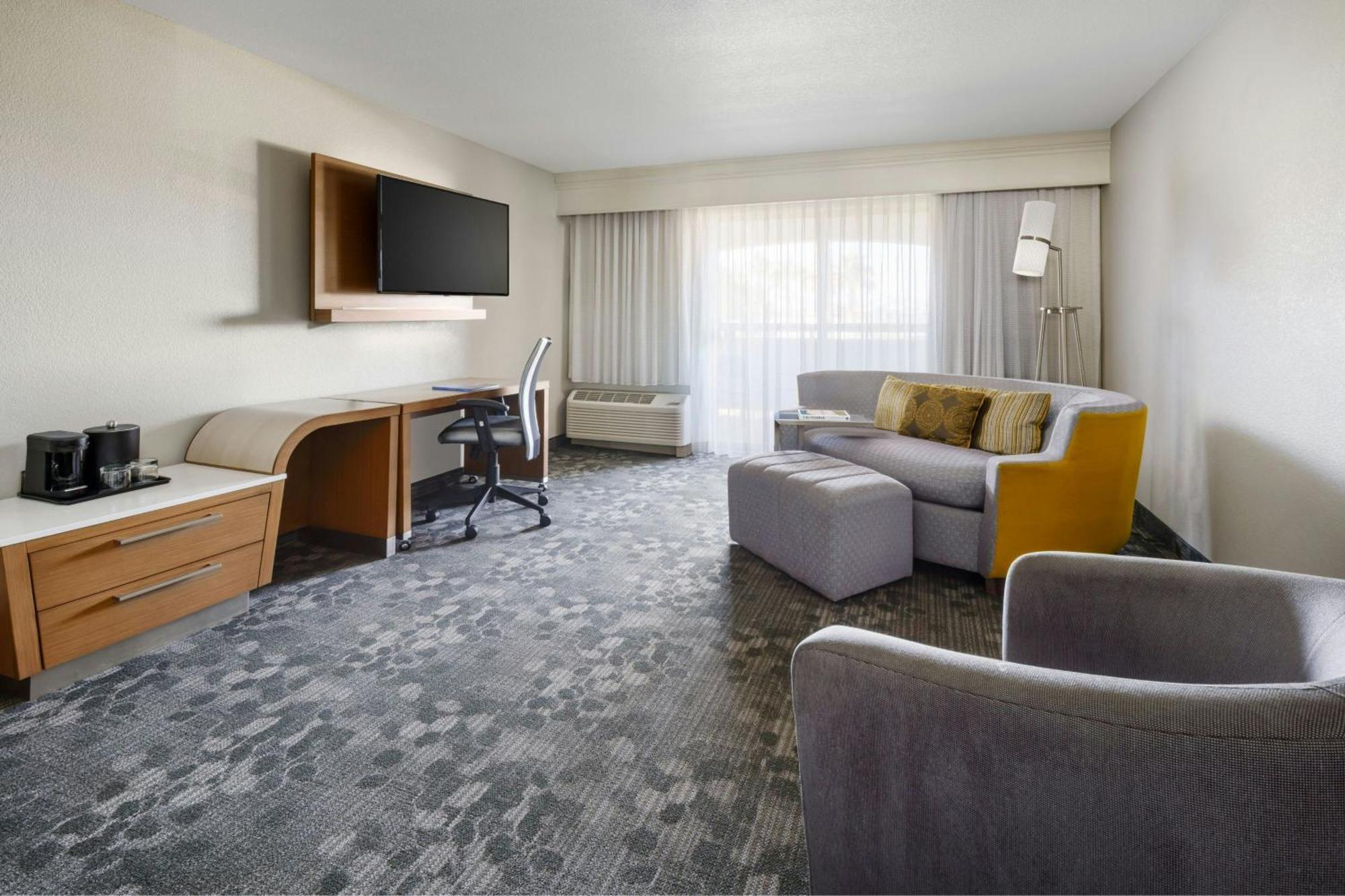 Courtyard By Marriott Palmdale Otel Dış mekan fotoğraf