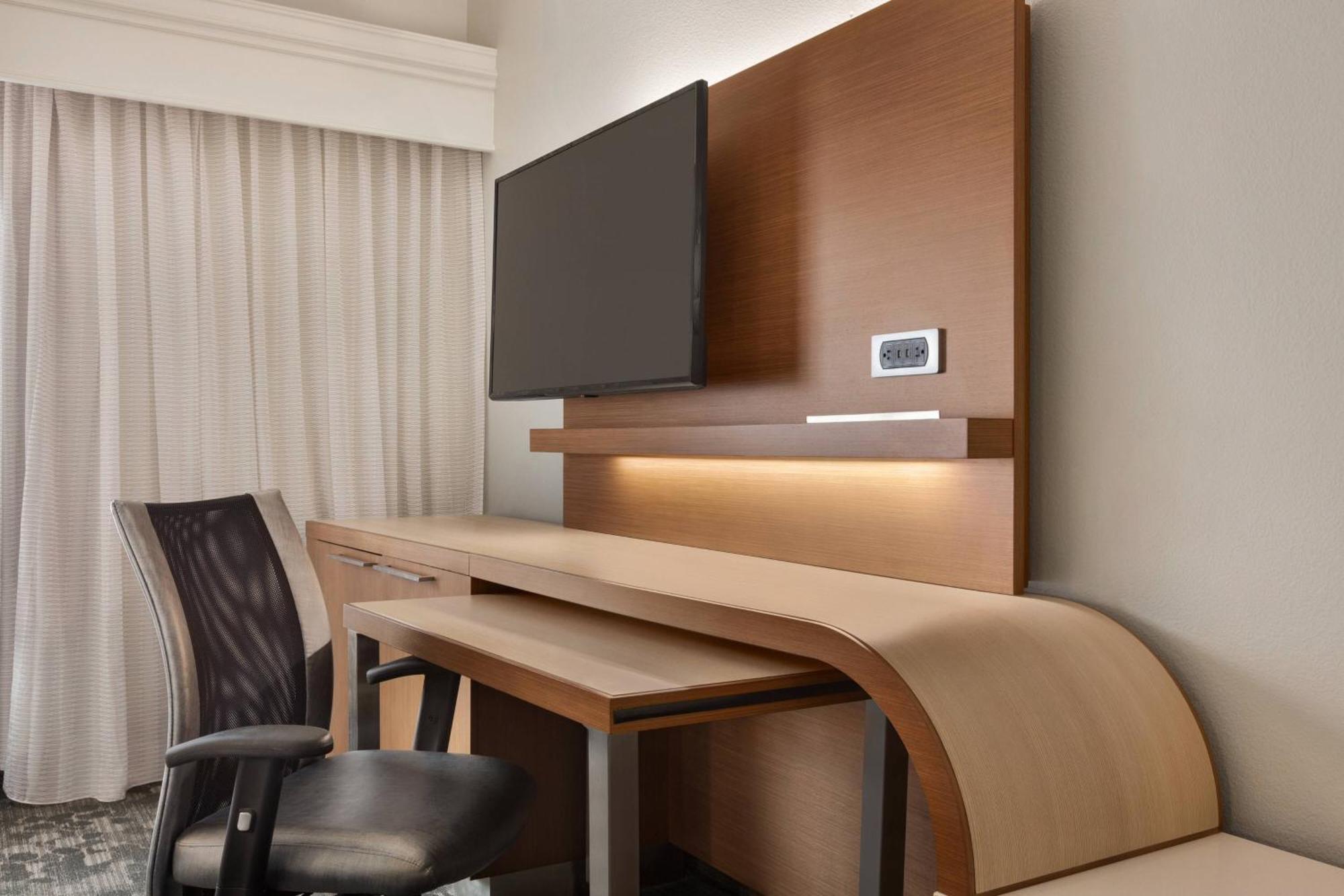 Courtyard By Marriott Palmdale Otel Dış mekan fotoğraf