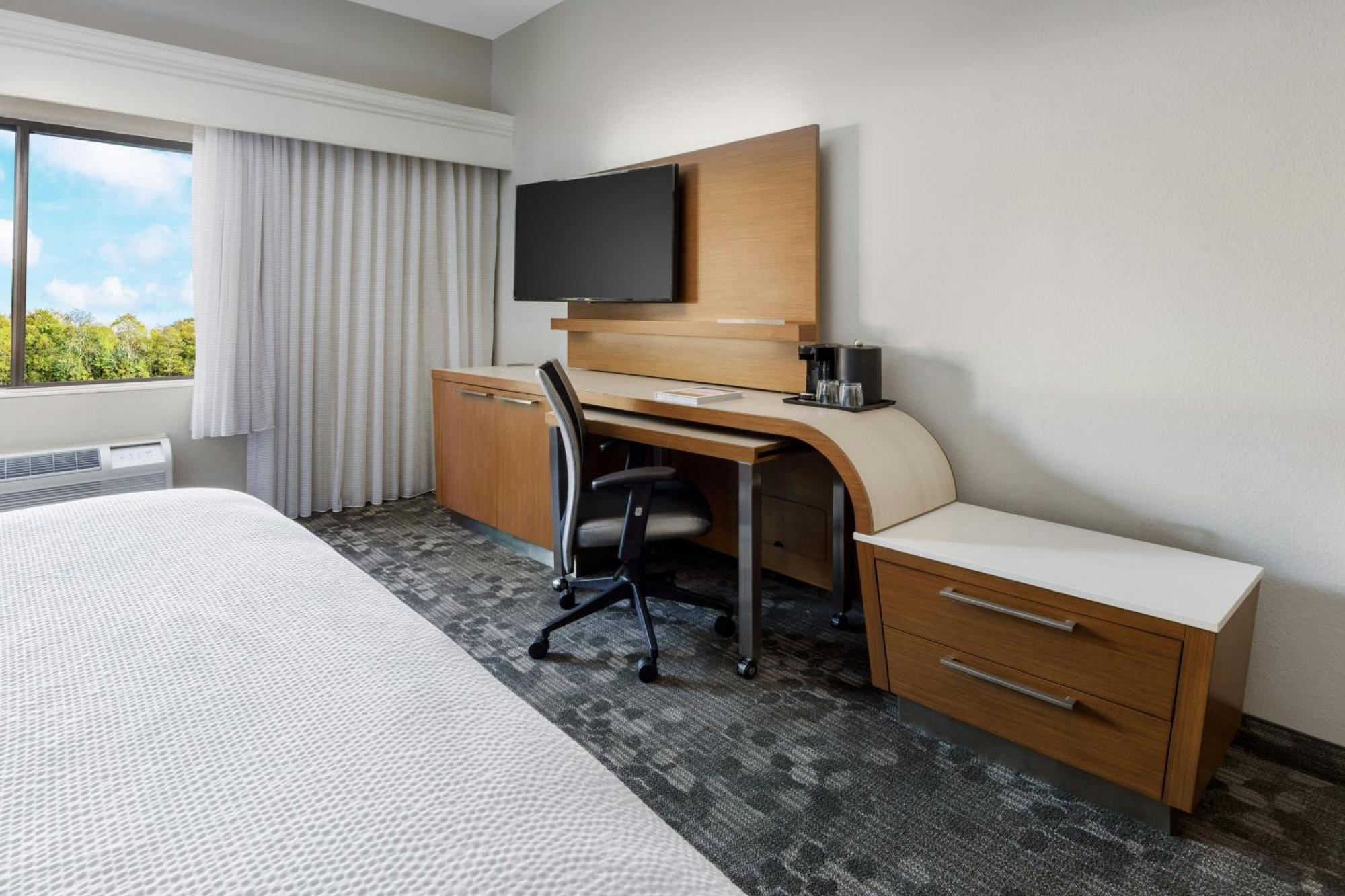 Courtyard By Marriott Palmdale Otel Dış mekan fotoğraf