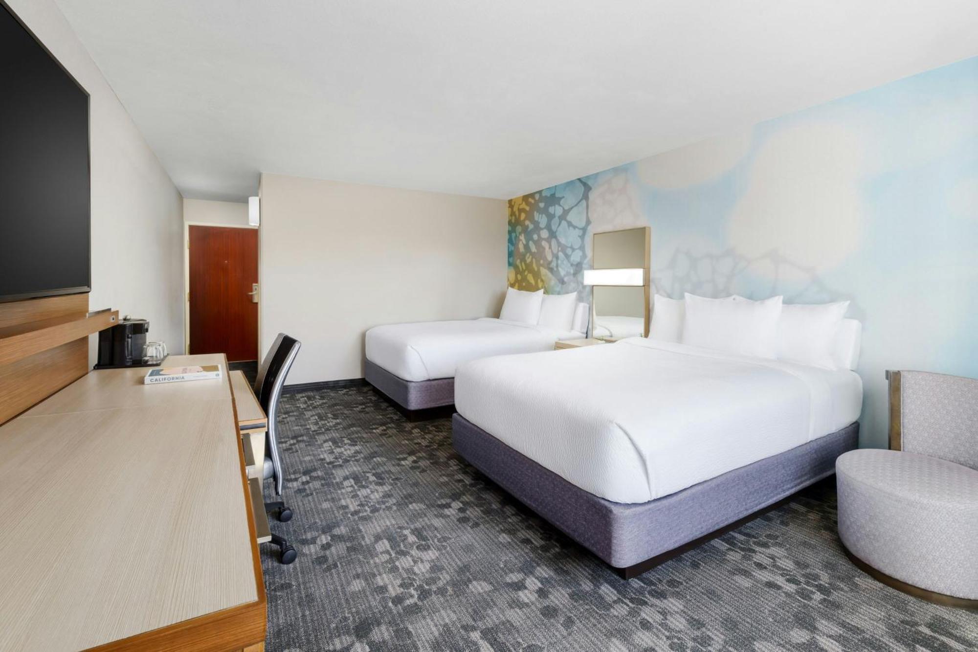 Courtyard By Marriott Palmdale Otel Dış mekan fotoğraf