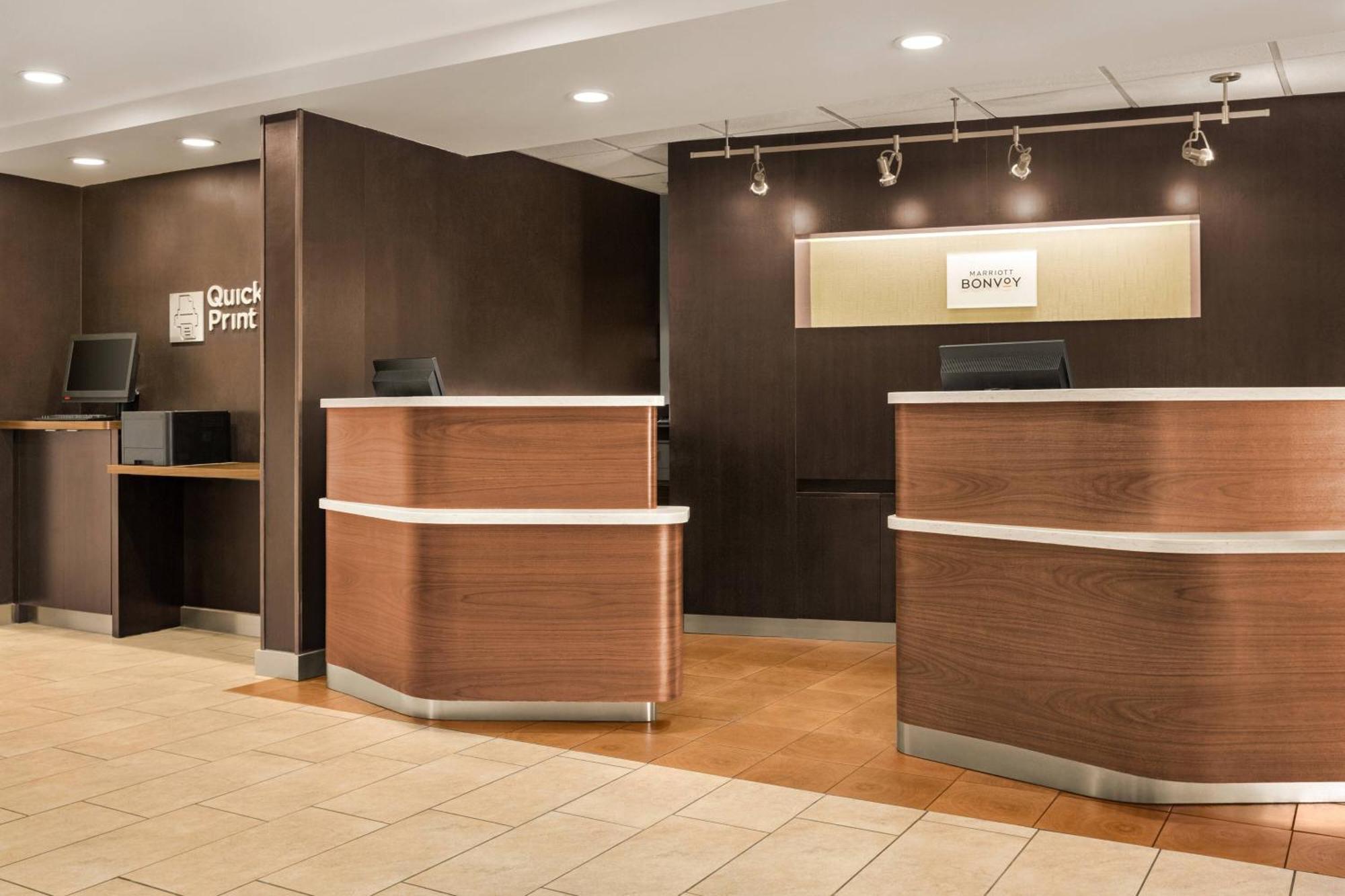 Courtyard By Marriott Palmdale Otel Dış mekan fotoğraf