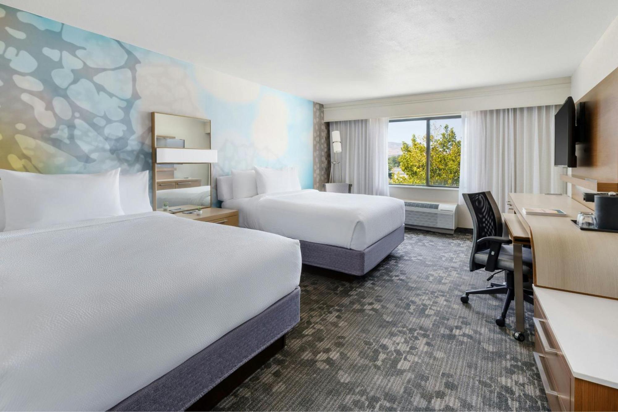 Courtyard By Marriott Palmdale Otel Dış mekan fotoğraf